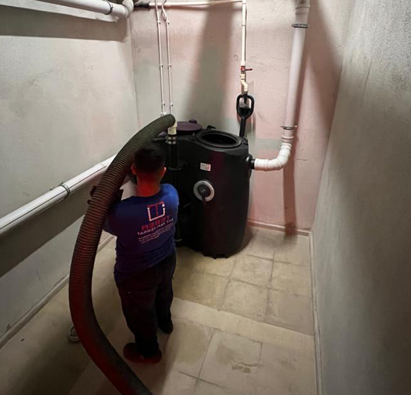 İstanbul Sarıyer Vidanjör